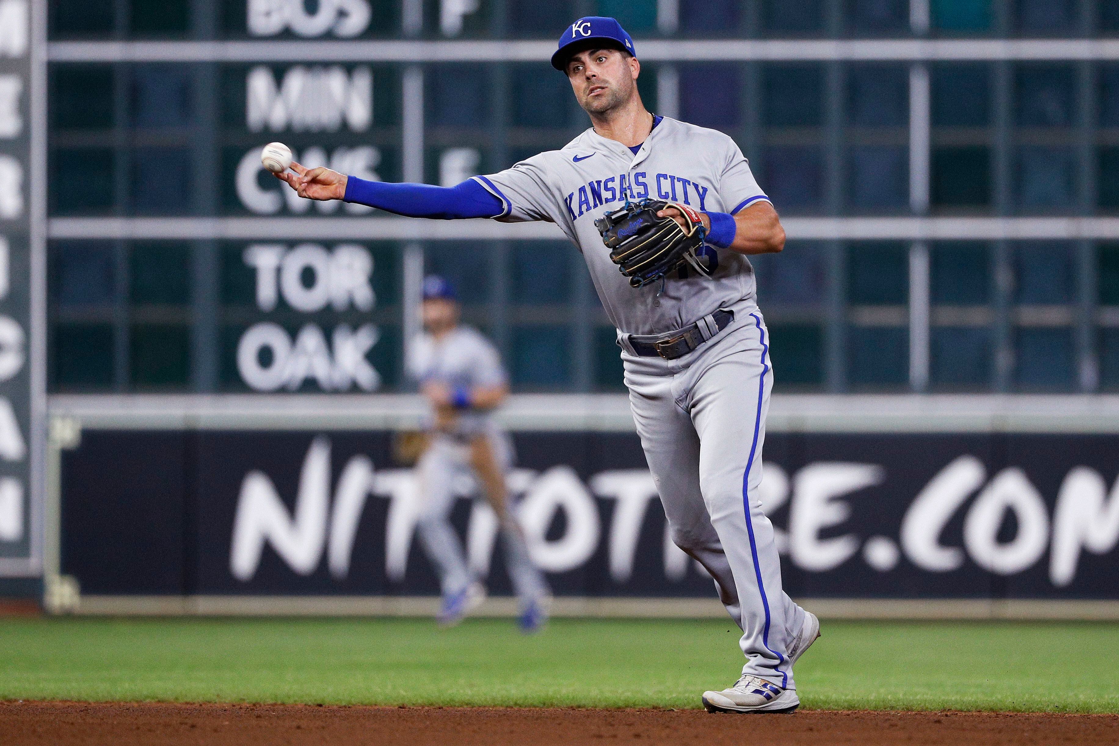 Whit Merrifield exits with injury, 07/10/2022