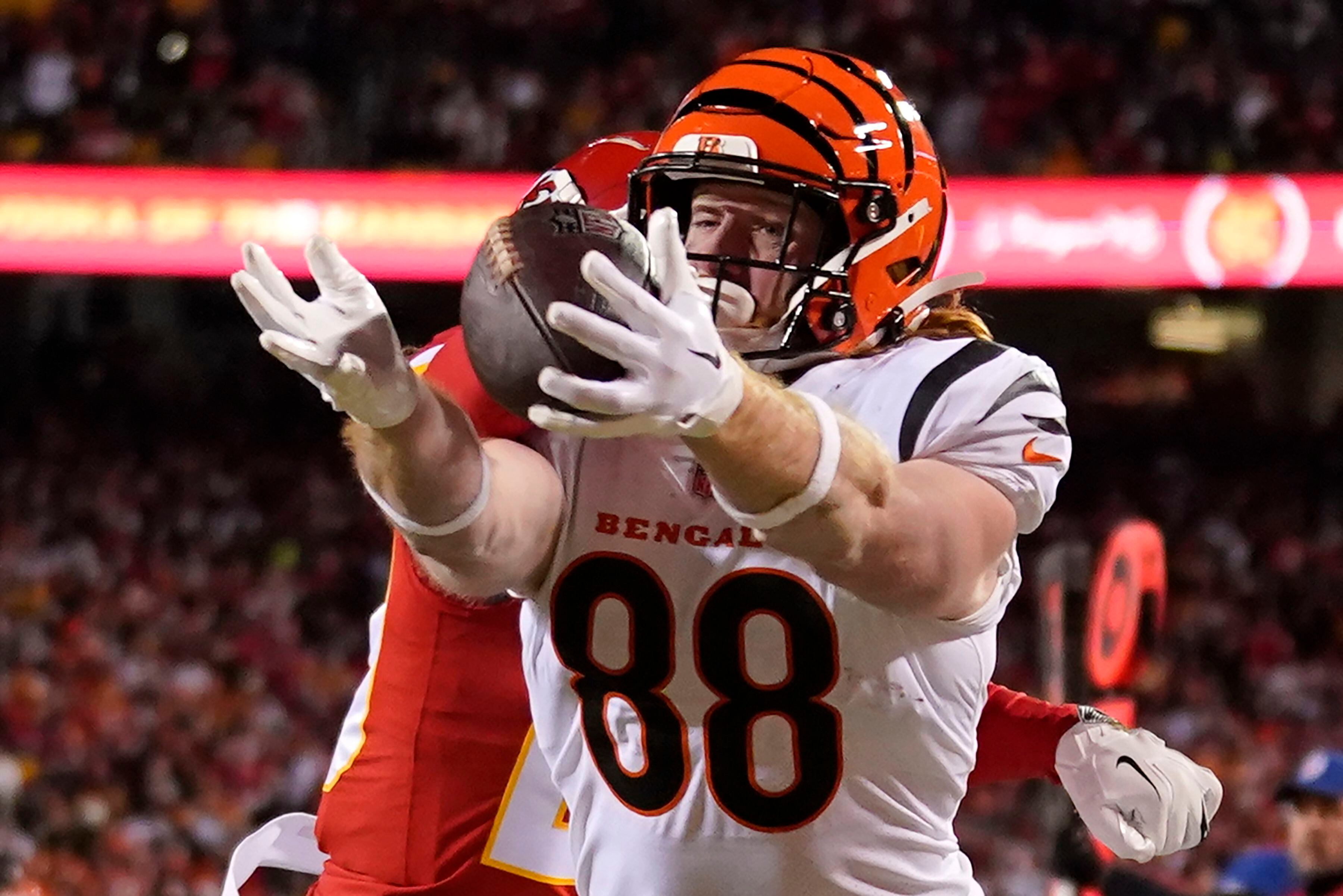 Chiefs top Bengals on last-second kick