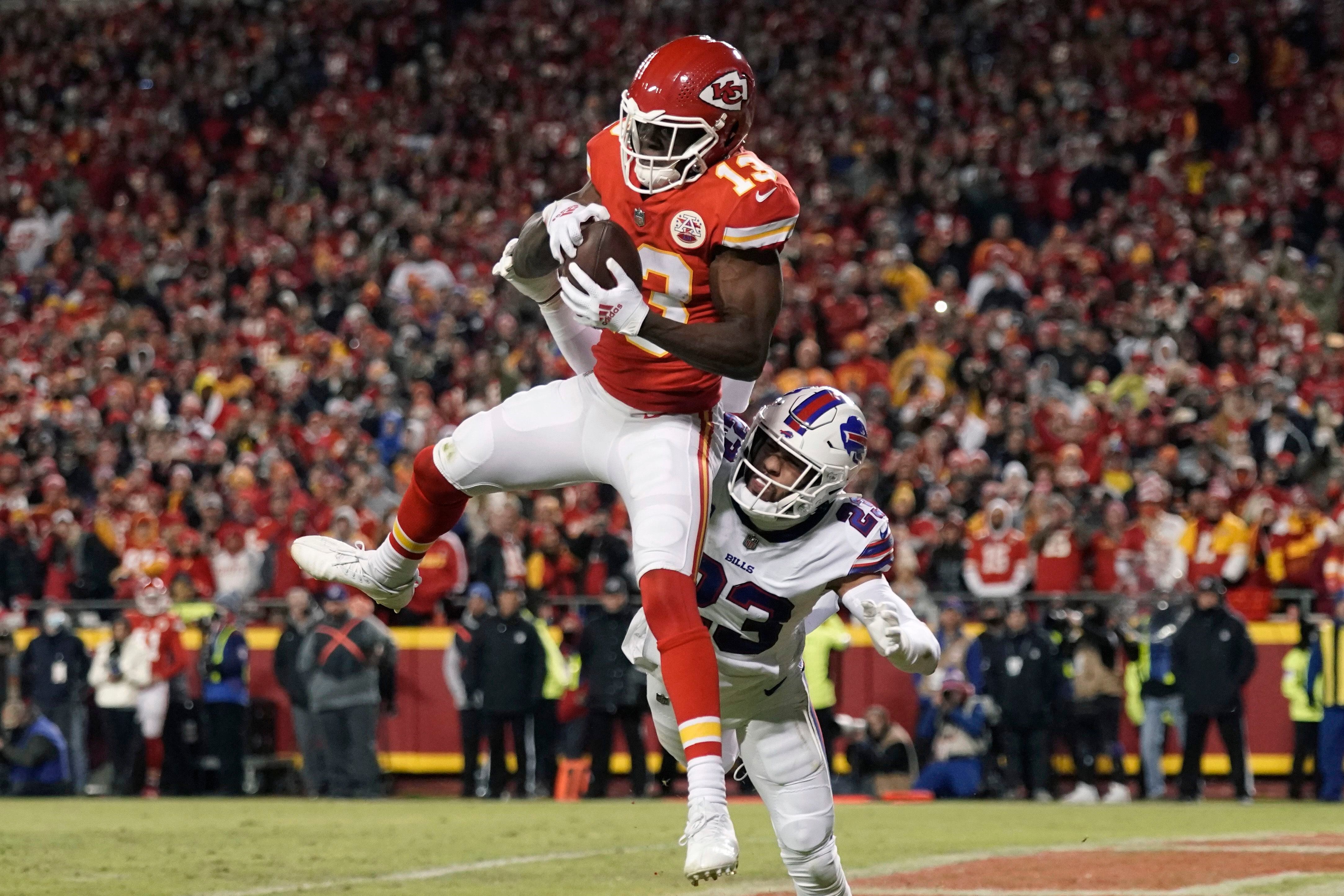 Chiefs rally past Buffalo 42-36 in OT in wild playoff game, Sports