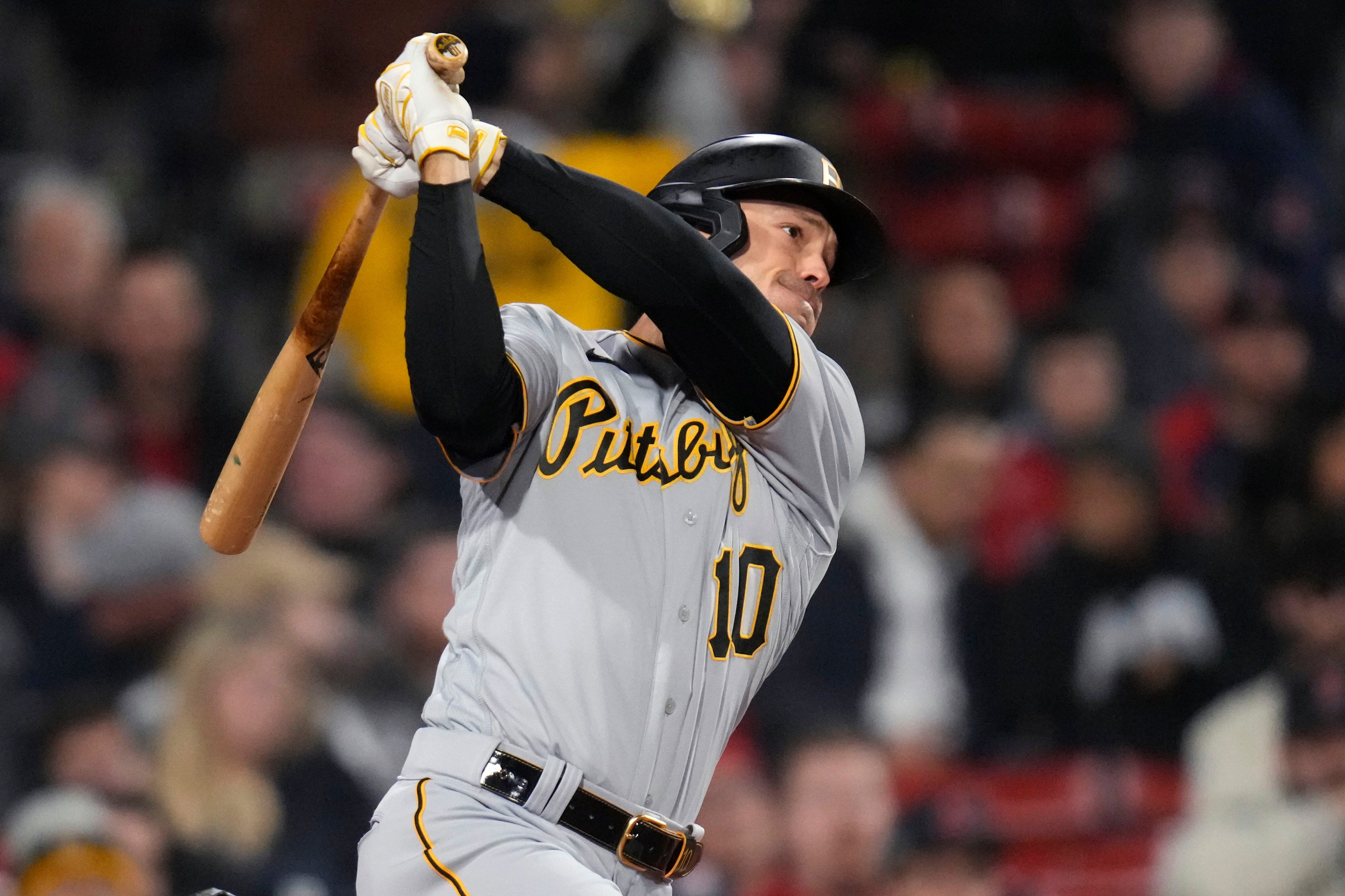 Ji Hwan Bae's 1st career homer helps Pirates top Red Sox 4-1