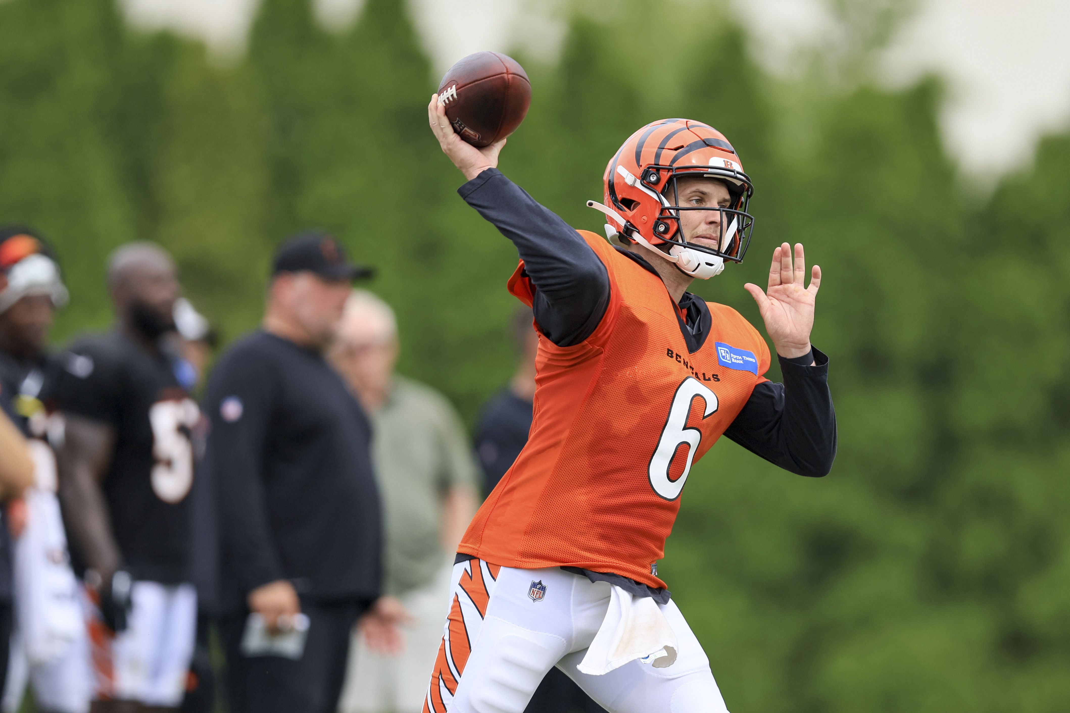 Browning makes a case to back up Burrow in the Bengals' preseason