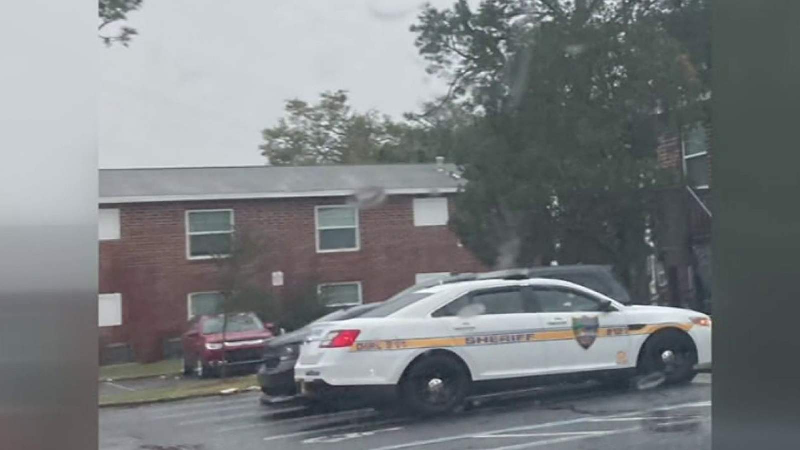 3 dead in NW Jacksonville’s apartment;  4 teenagers arrested after stalking