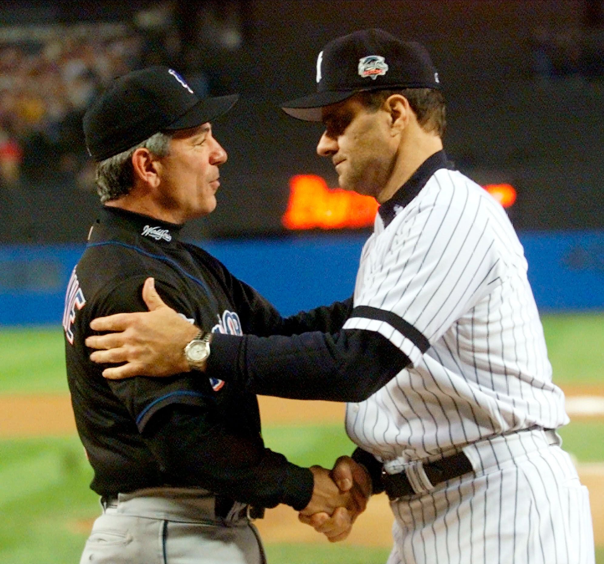 9/11: Joe Torre, other 2001 Yankees recall how country came together