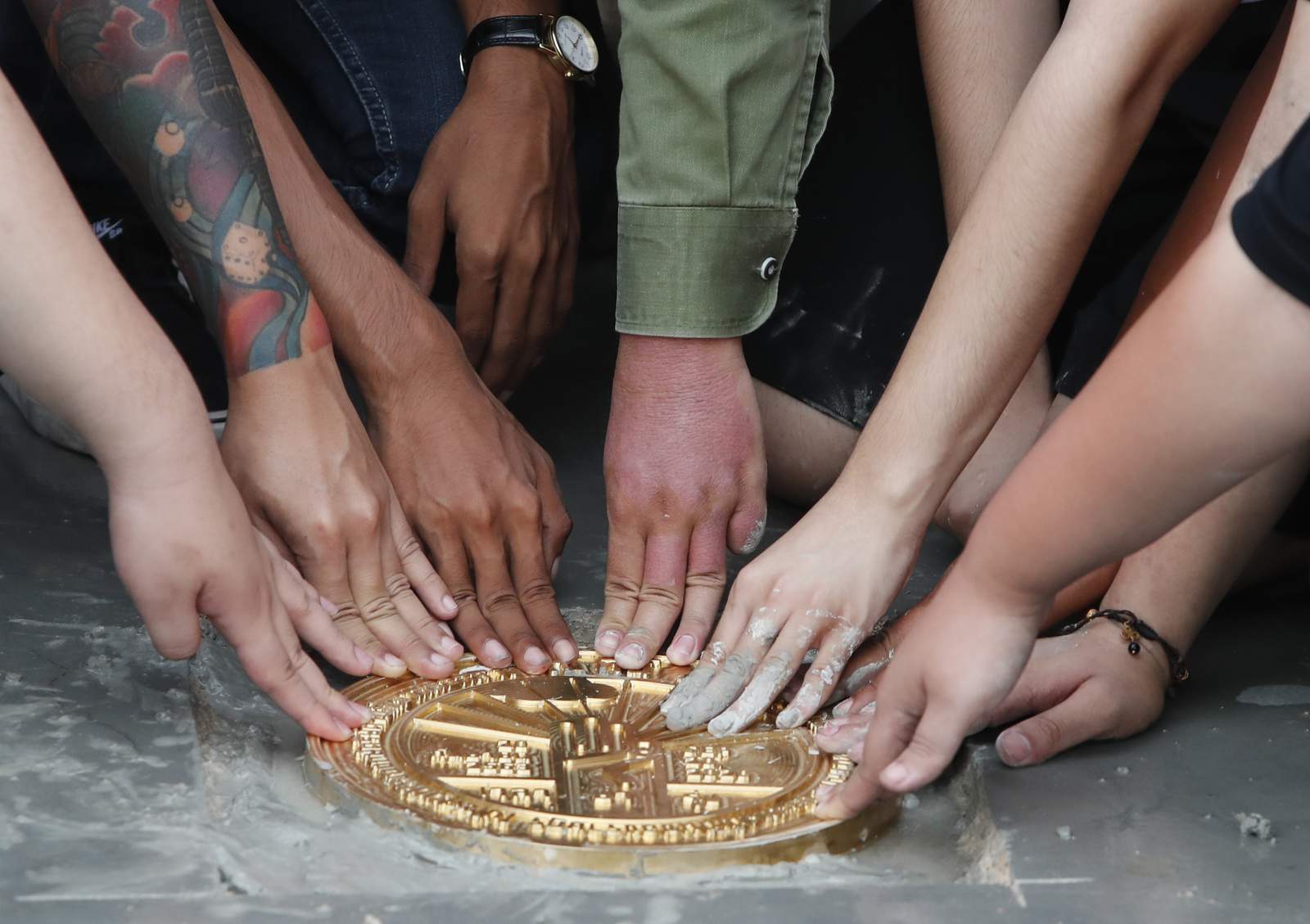 Thai protesters install plaque symbolizing democracy