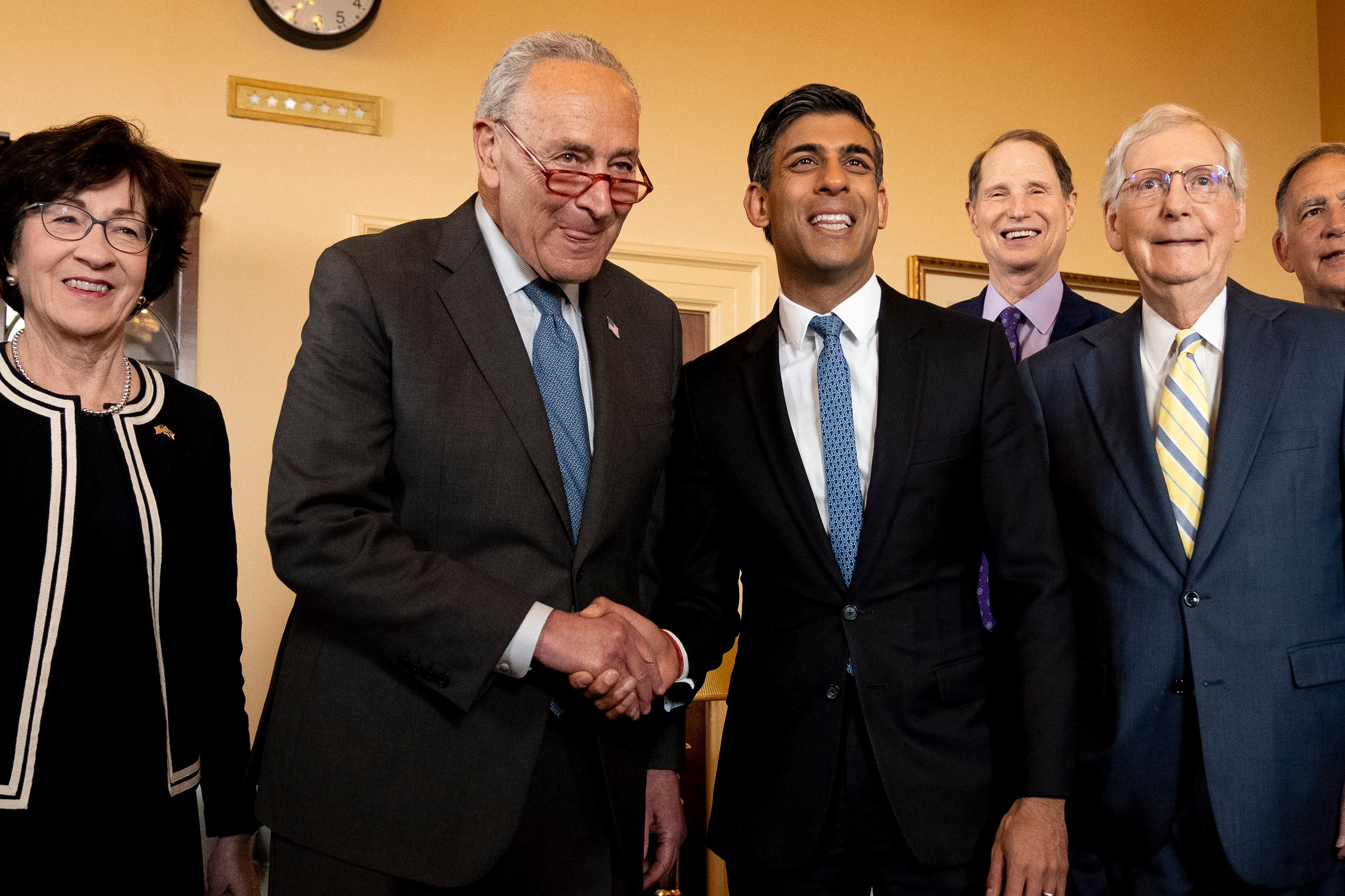 Rishi Sunak marks US military ties by laying wreath at Tomb of Unknown  Soldier