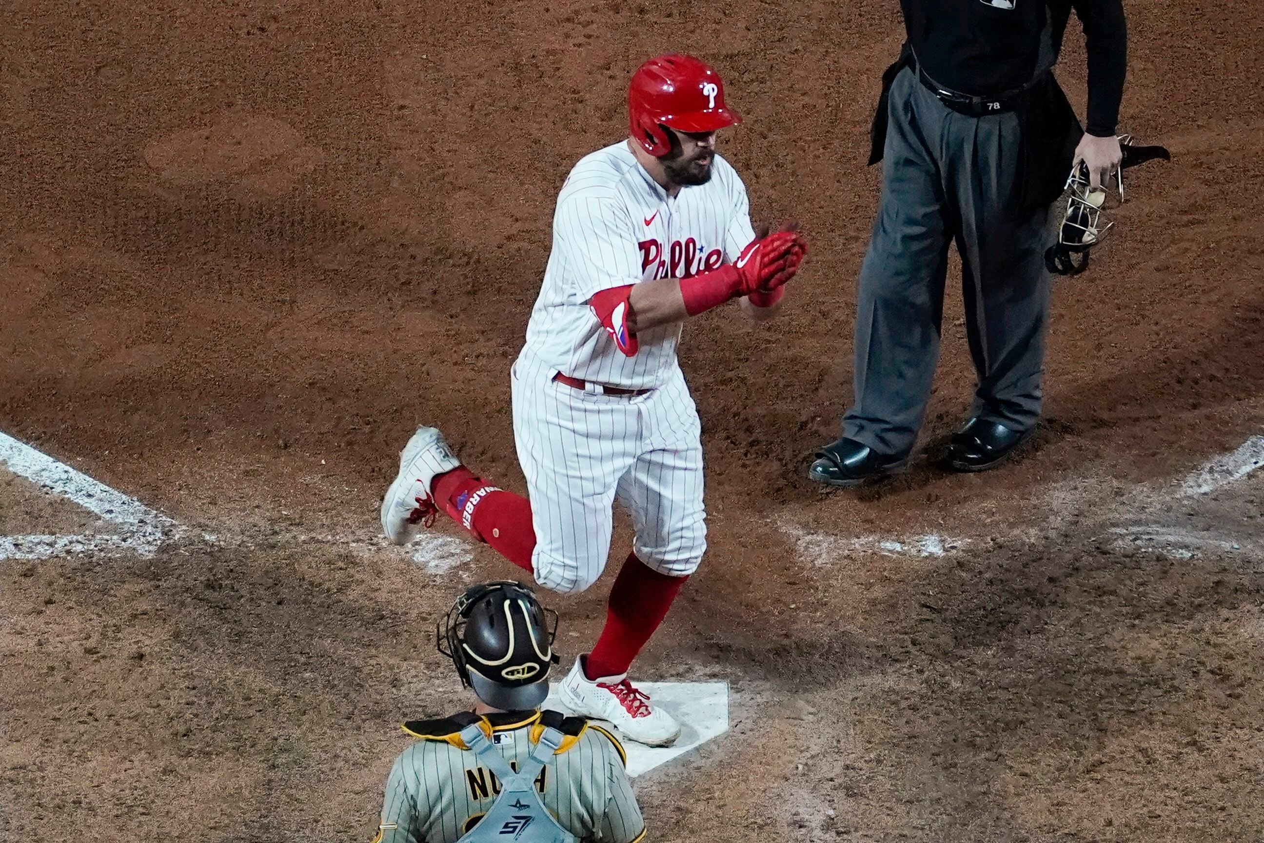 Phillies hit 4 homers, rally past Padres to take 3-1 lead in NLCS