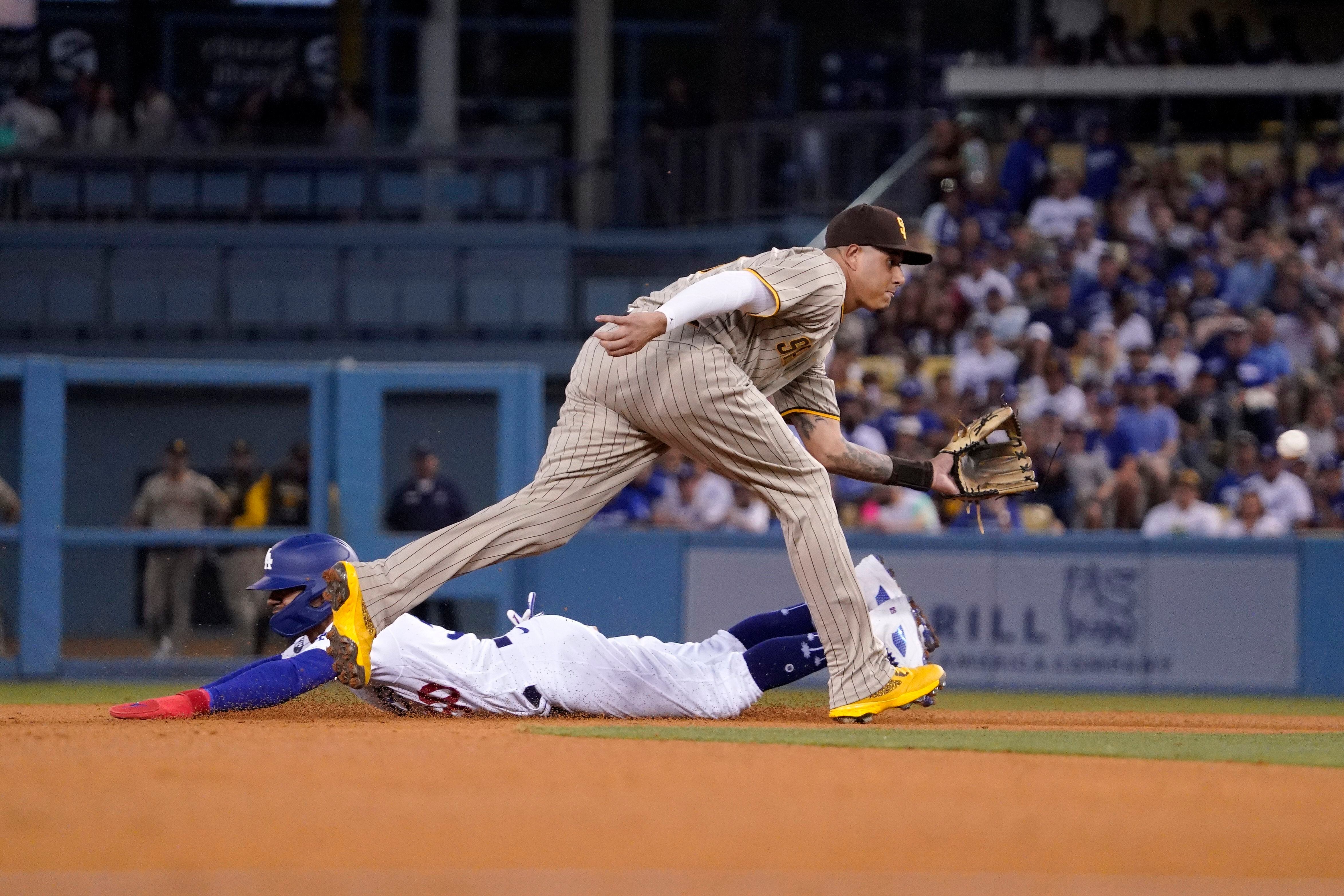 Will Smith, Max Muncy drive Dodgers past Padres again, 8-3 - CBS