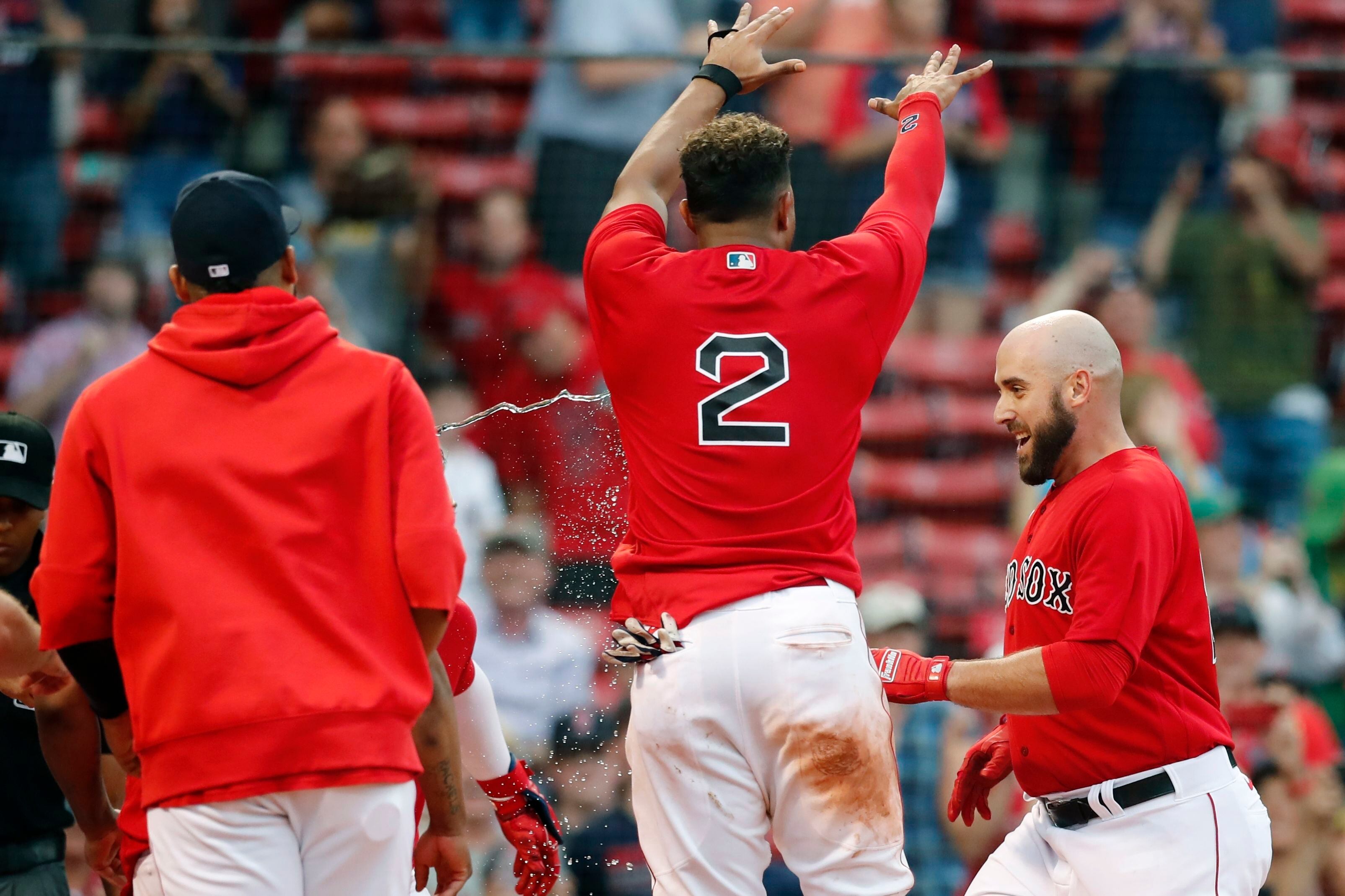 Eovaldi's 9th win leads Rangers to 8-4 victory