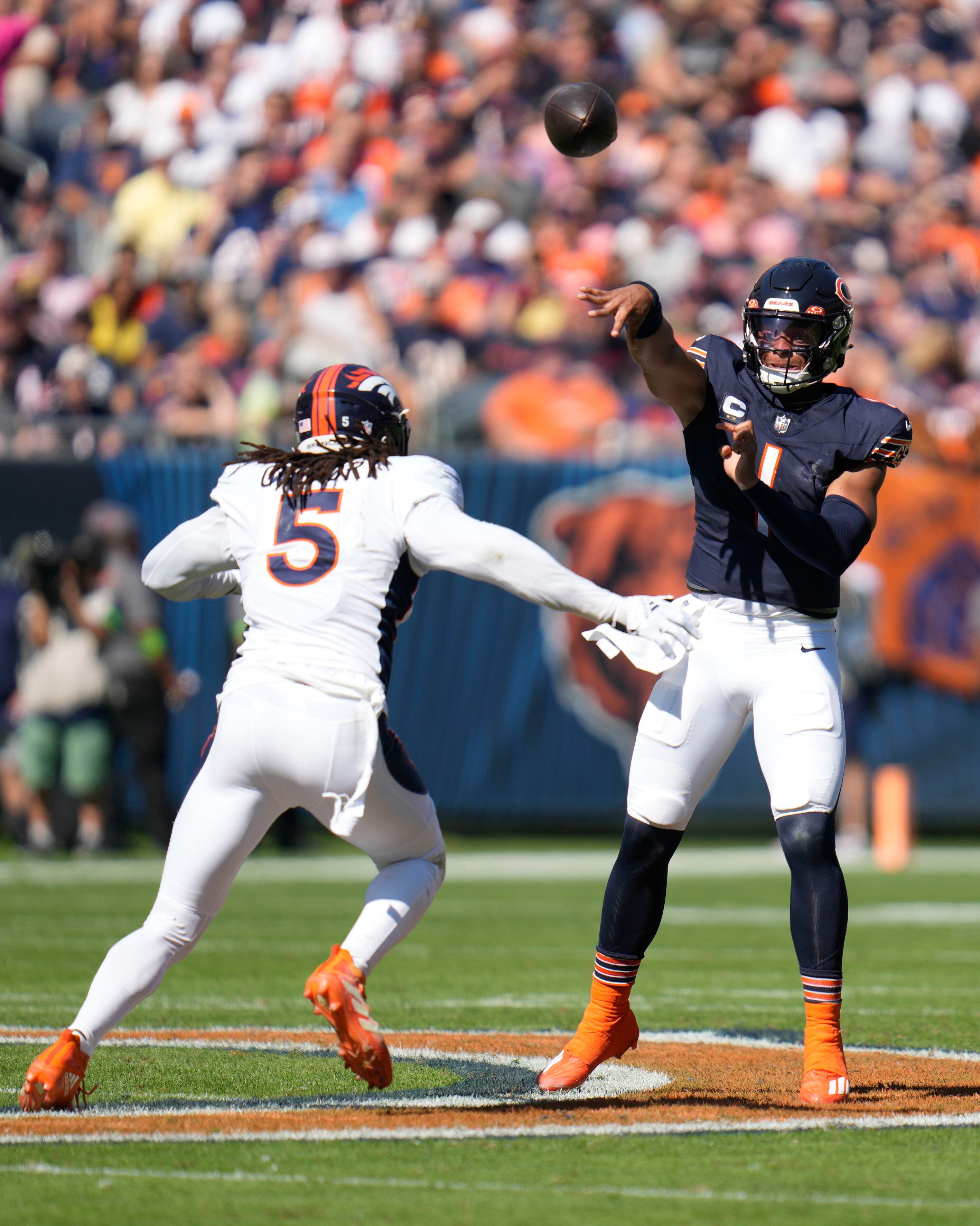 Denver Broncos Von Miller says he will 'kill' Browns tackles Thursday