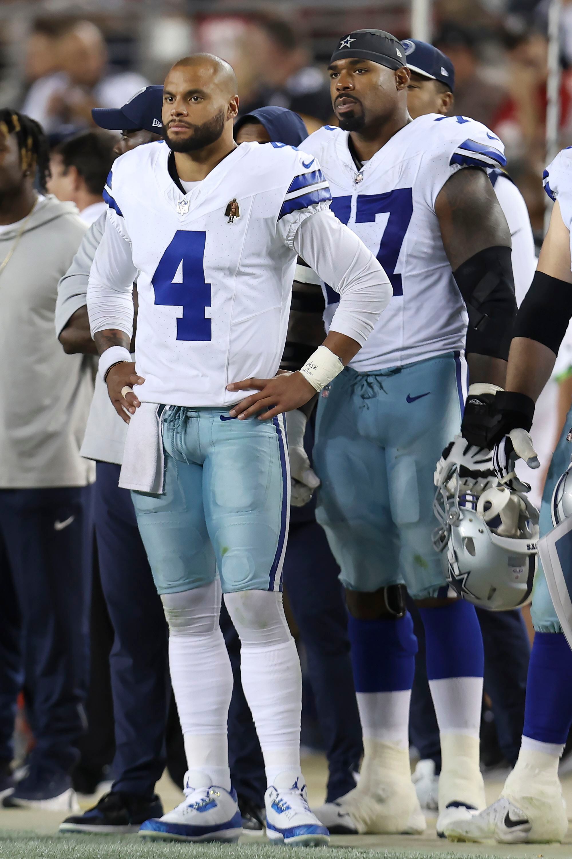 Cowboys' Dak Prescott Roasted for 'Weirdo' Moment in Win