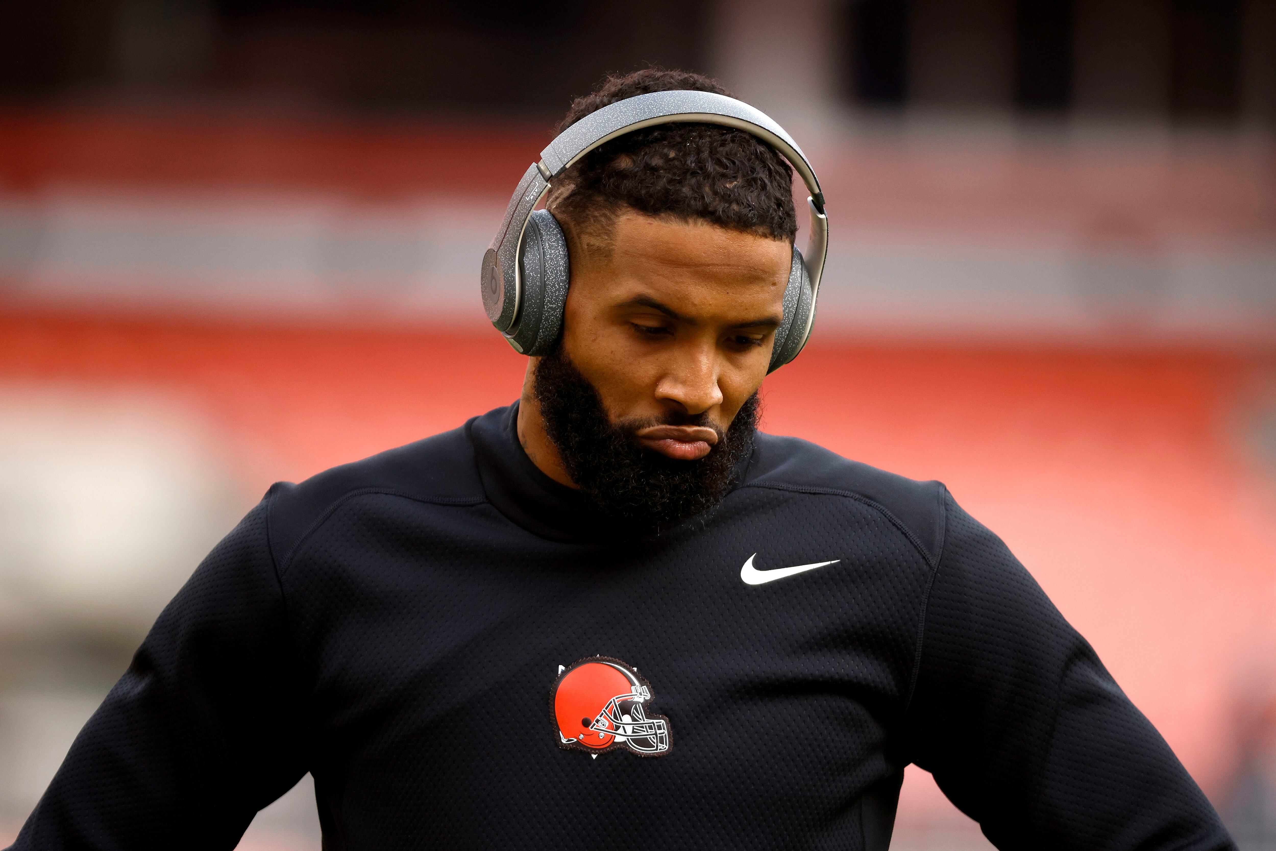 Odell Beckham Jr. wears Jarvis Landry t-shirt in pregame warmups