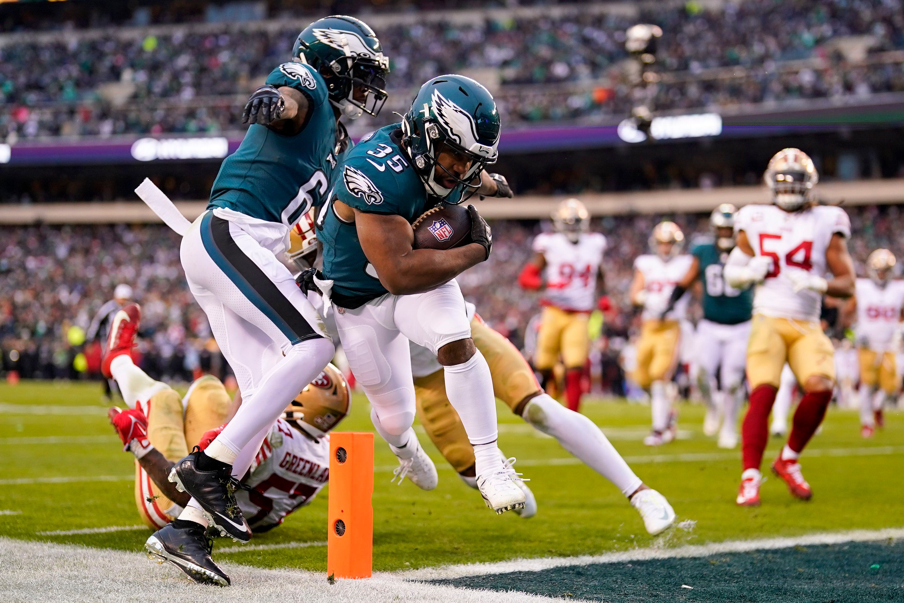 Eagles super fan Mike Trout takes to Twitter to mock Cowboys after loss to  Packers