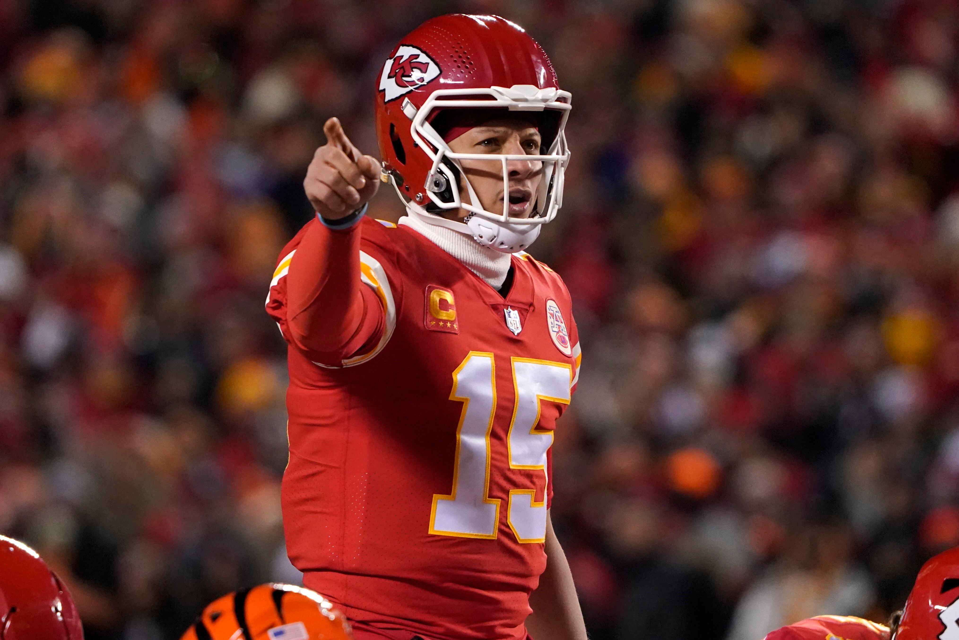 Chiefs edge Bengals, 23-20, return to Super Bowl