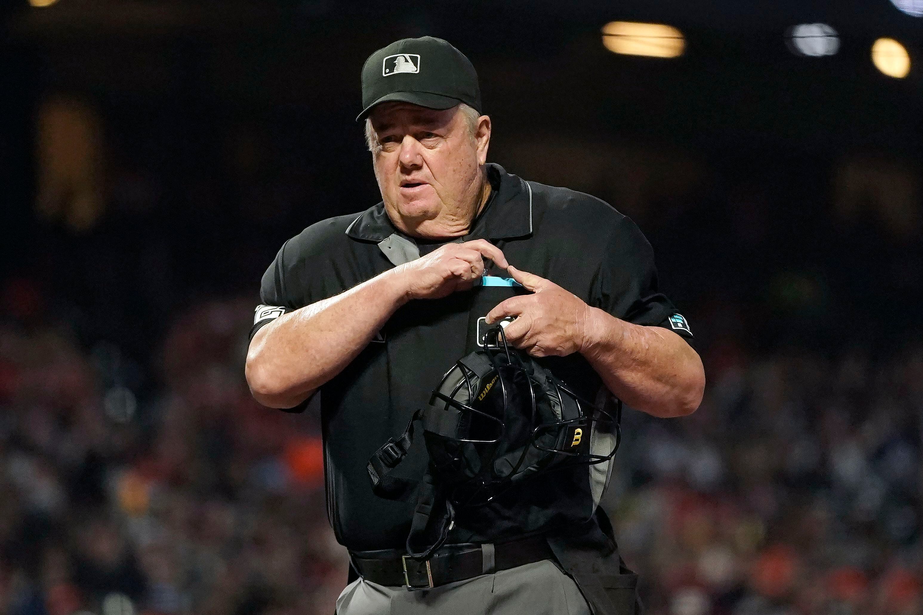 The story of Canada's lone MLB umpire: From Saskatchewan to The Show