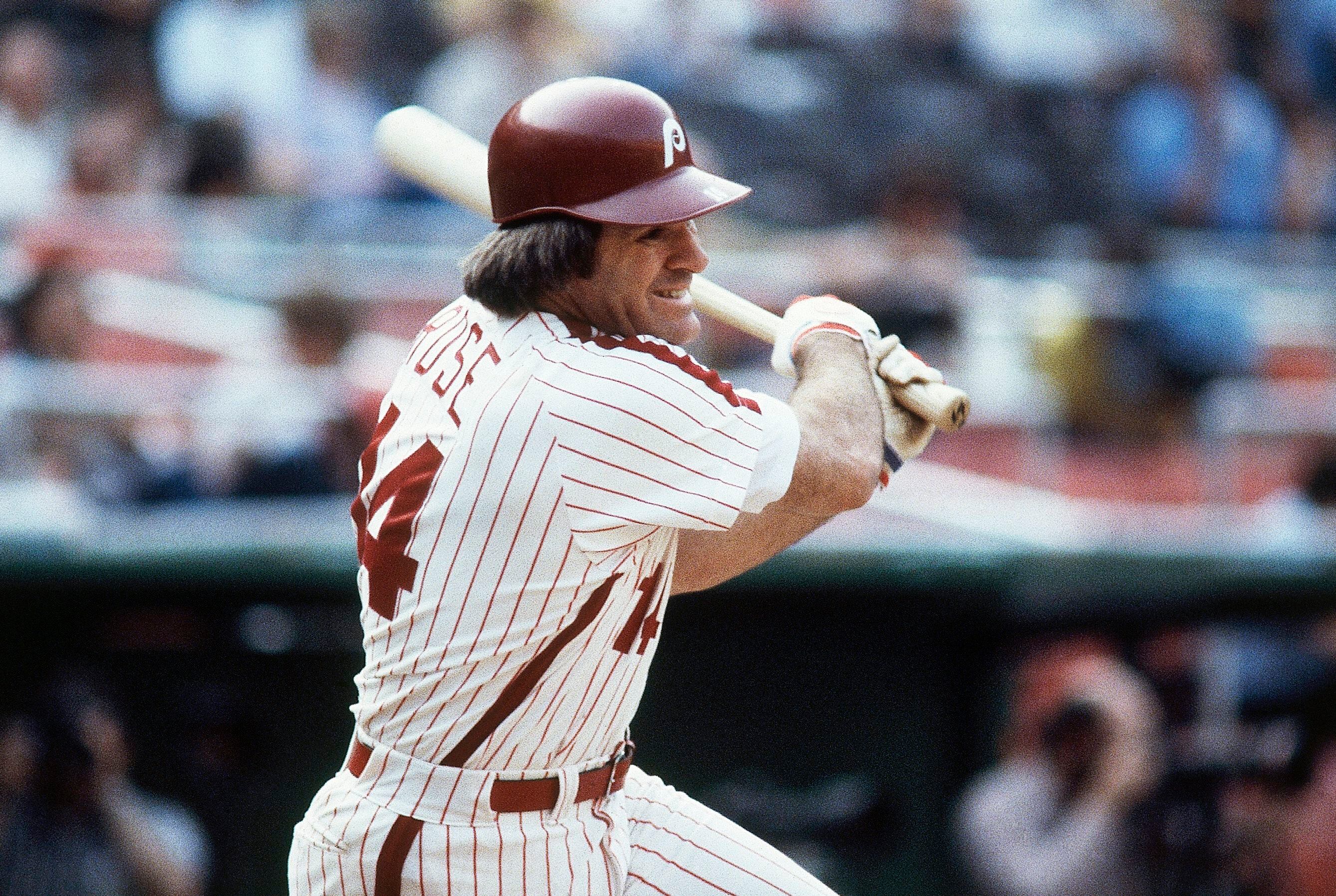 Shortstop Larry Bowa of the Philadelphia Phillies bats against the