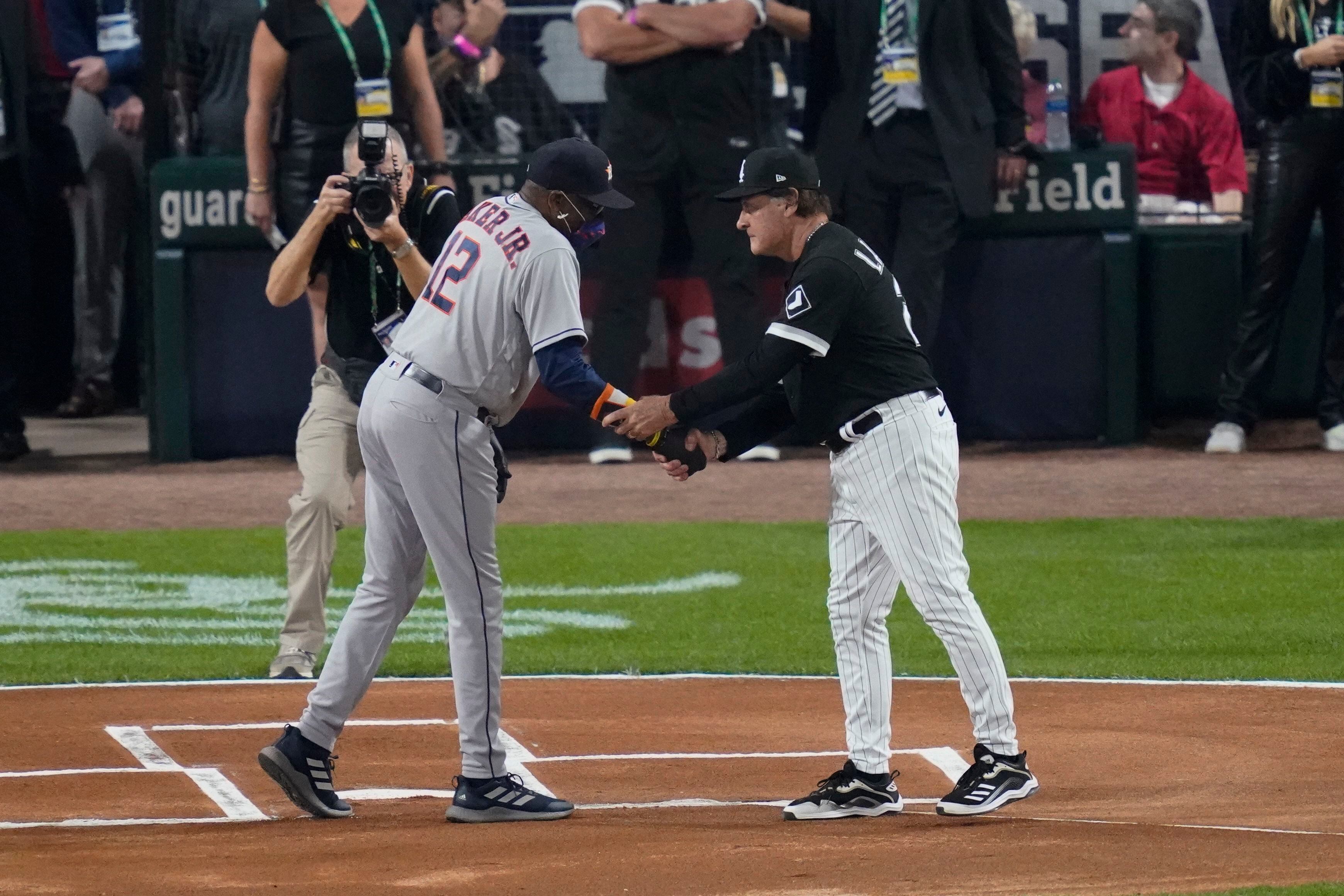 Astros Dismiss Sign-stealing Implications by Sox Pitcher, Chicago News