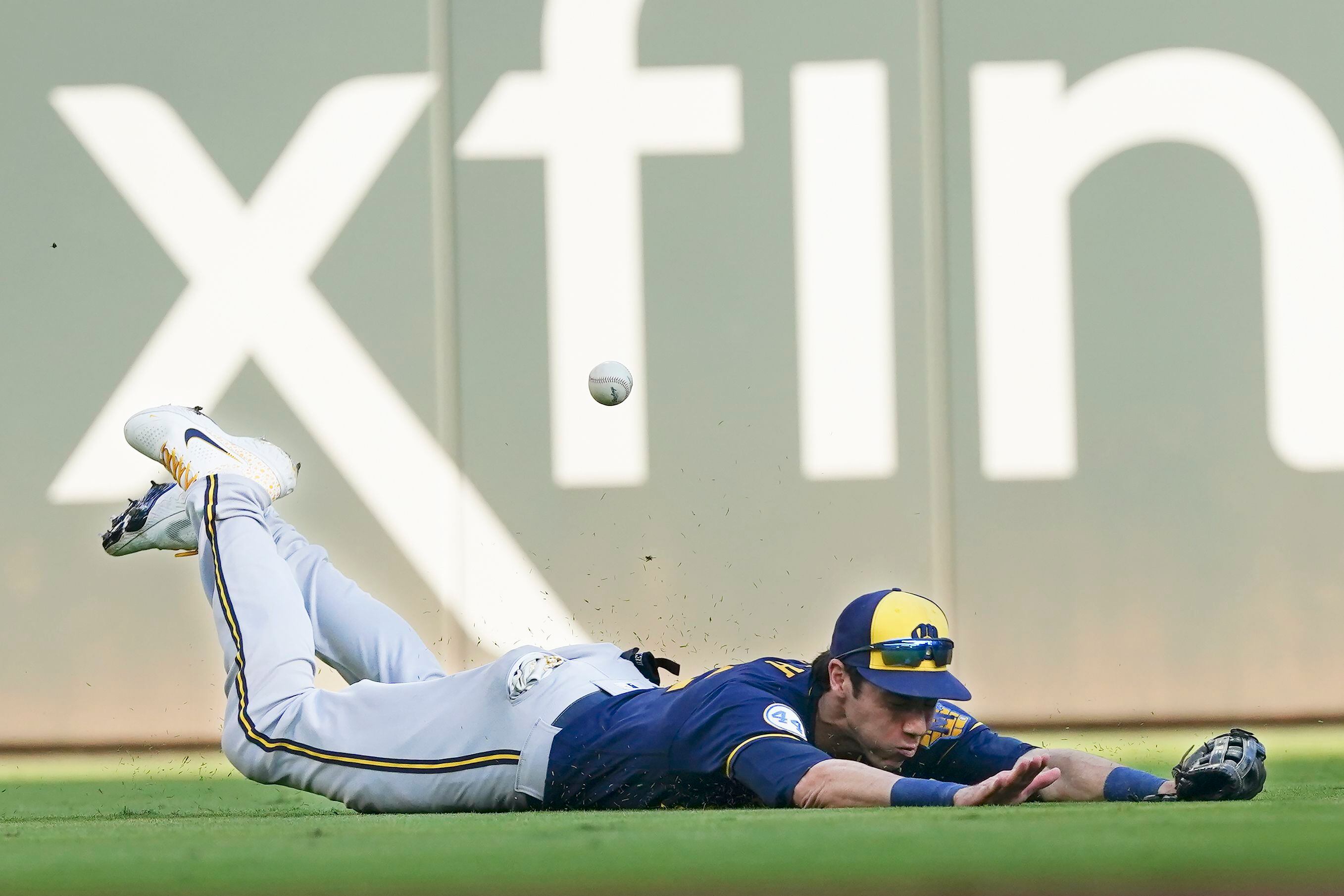 Joc Pederson tags Corbin Burnes again as Giants edge Brewers