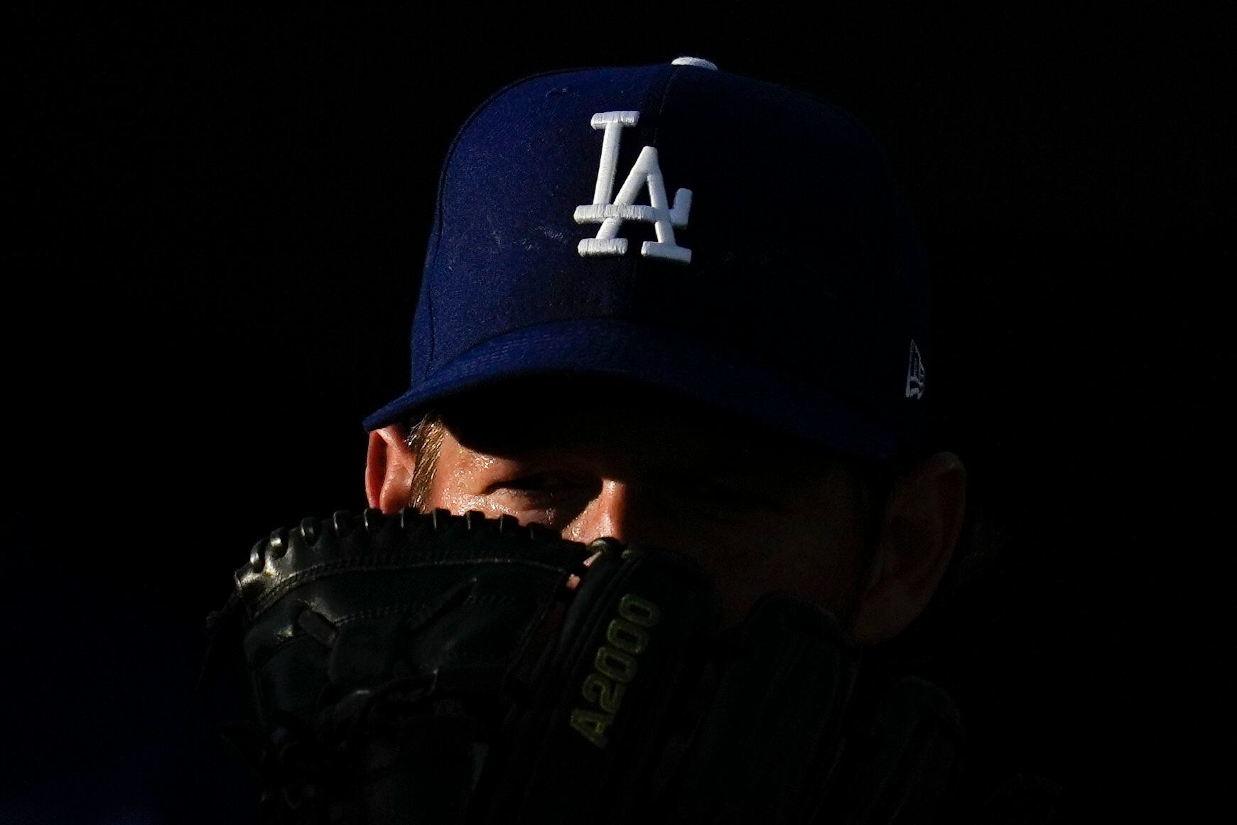 Urías lined up to start Dodgers' opener; Kershaw 'excited