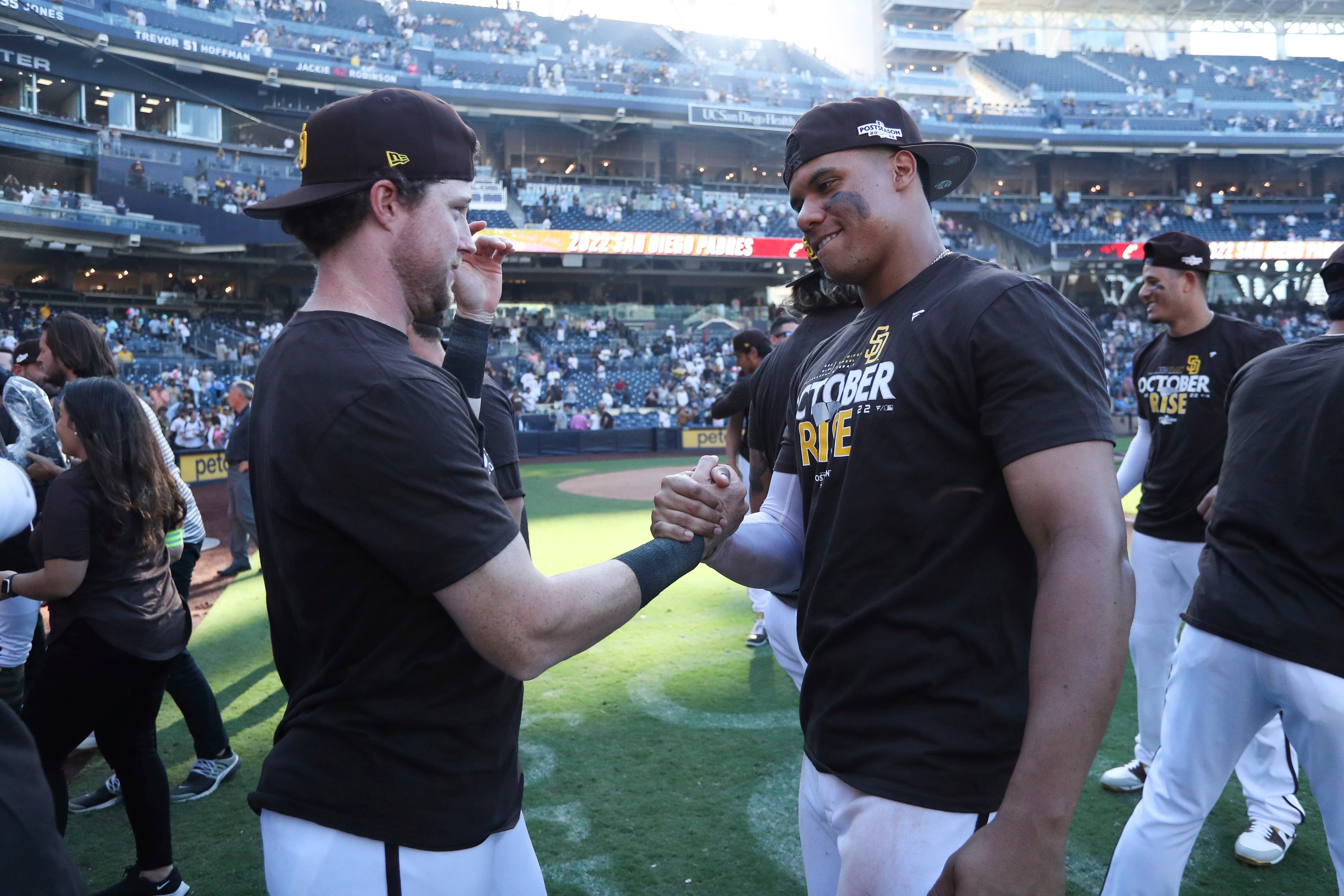 White Sox finish season 61-101 after losing to Padres in extras