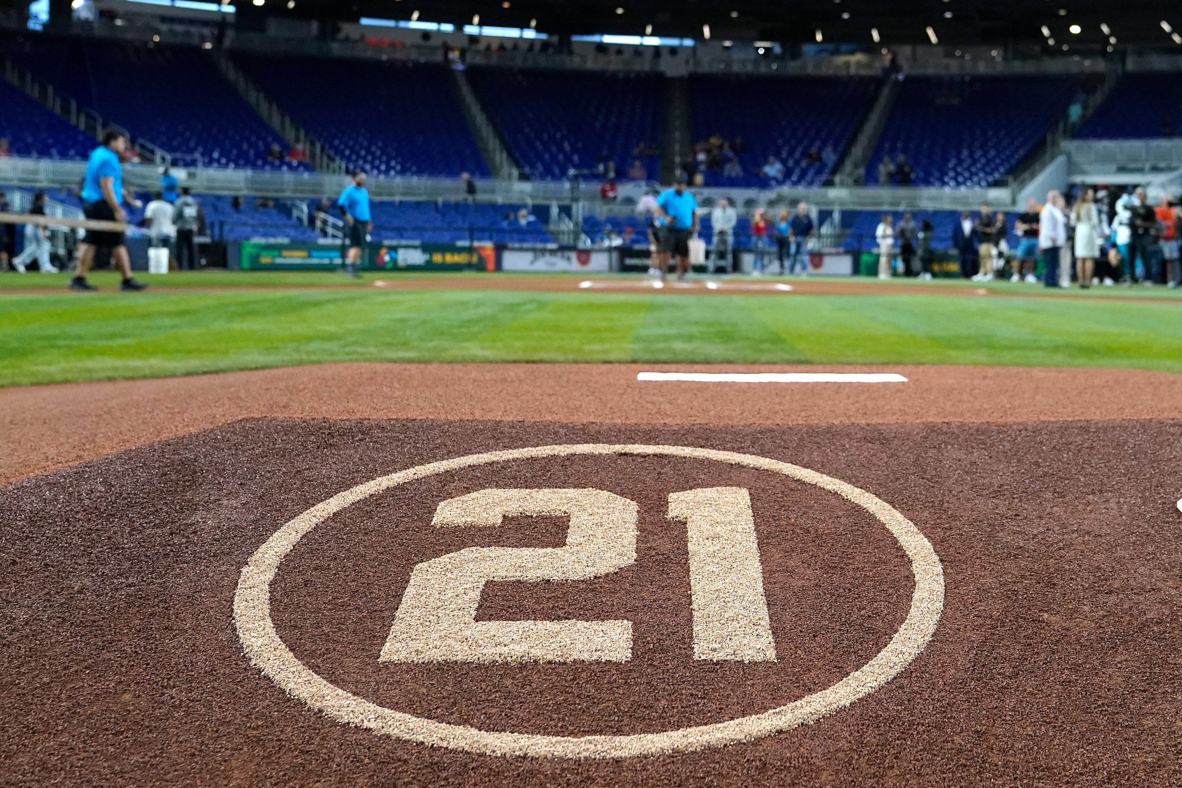 MLB Officially Announces Sept. 15 As Roberto Clemente Day – The Impact