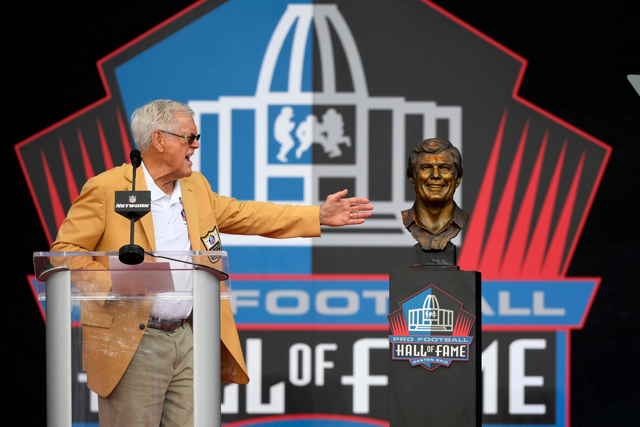 Jacksonville Jaguars - Tony Boselli isn't the only one headed to Canton.  We'll kick off our 2022 season against the Las Vegas Raiders in the Pro  Football Hall of Fame Game! Details: