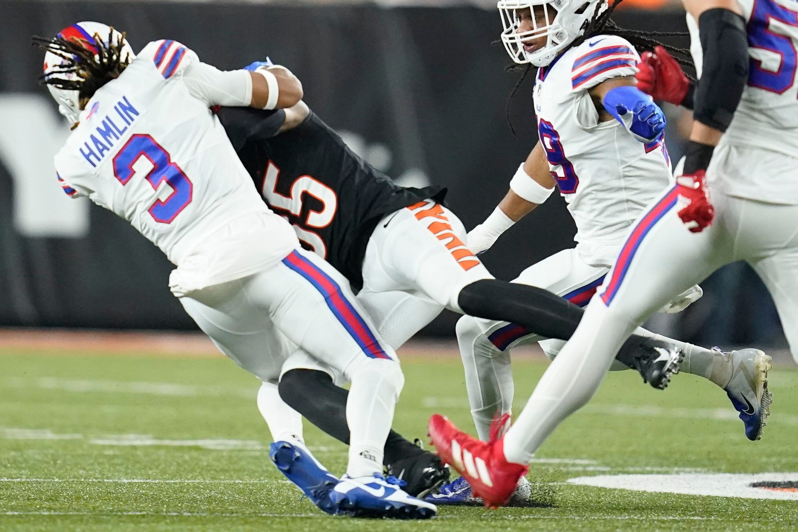 Buffalo Bills' Damar Hamlin collapses on field, in critical condition