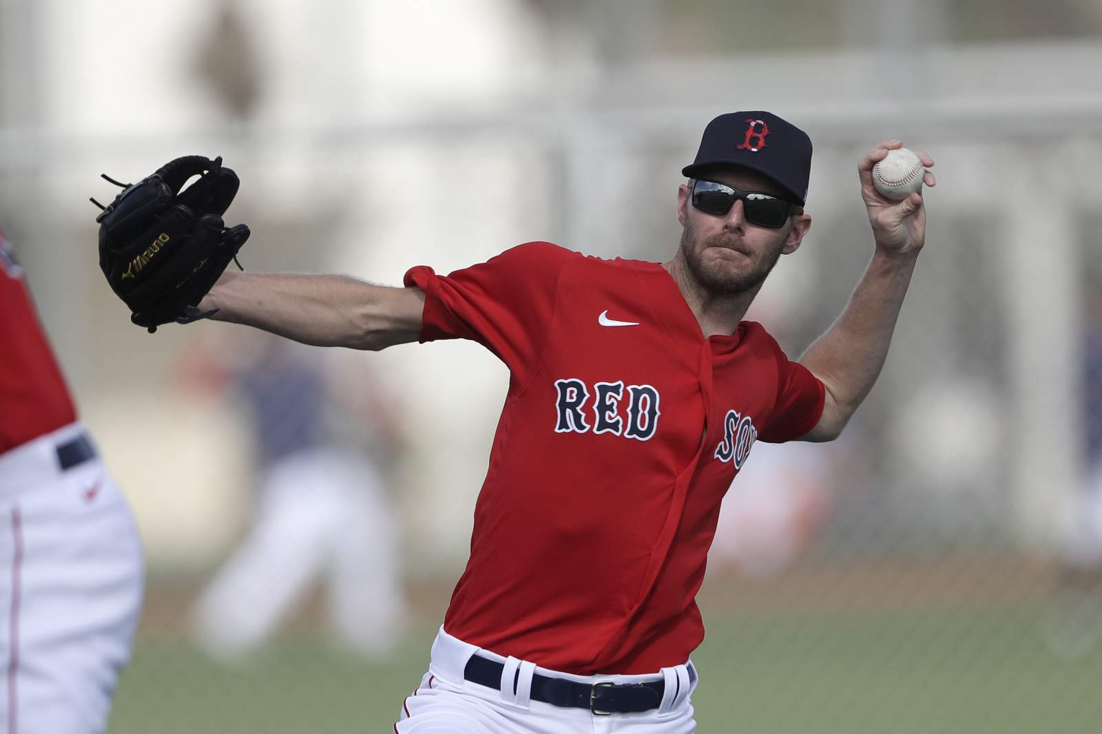 Bosox ace Sale broken left pinkie by liner, return uncertain